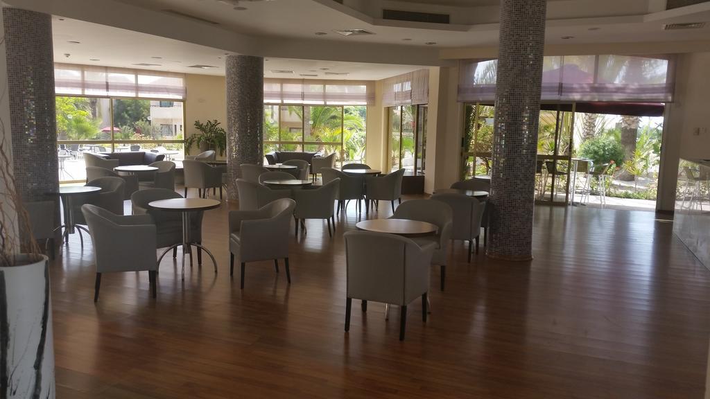 Crown Resorts Henipa ลาร์นาคา ภายนอก รูปภาพ